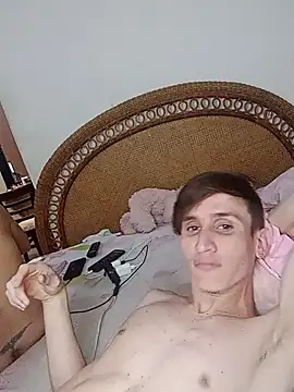 Milfvalesk online show from February 2025 06:57:02 PM