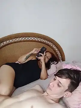 Milfvalesk online show from February 2025 11:33:02 PM