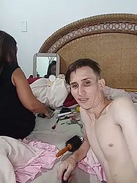 Milfvalesk online show from September 2025 04:29:01 PM