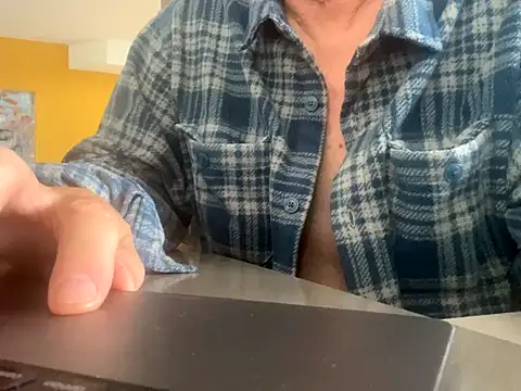 Snapshot of Toy-Daddy chatting on September 2025 03:45:01 PM Toy-Daddy online show from September 2025 03:45:01 PM