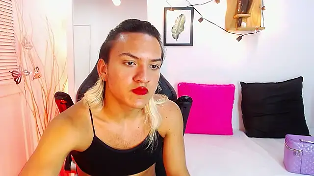 Snapshot of aslyhernandez_7 chatting on January 2025 02:53:01 PM aslyhernandez 7 online show from January 2025 02:53:01 PM