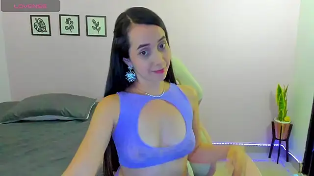 Snapshot of sophie_pazz chatting on January 2026 10:45:01 PM sophie pazz online show from January 2026 10:45:01 PM