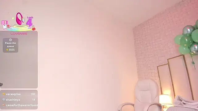 Snapshot of Victoriaa_millers chatting on March 2025 06:16:01 AM Victoriaa millers online show from March 2025 06:16:01 AM