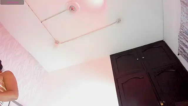 Snapshot of Victoriaa_millers chatting on January 2026 07:19:02 PM Victoriaa millers online show from January 2026 07:19:02 PM