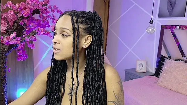 Elith noa online show from December 2025 07:42:01 PM