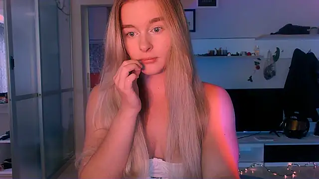 Snapshot of Eva_Jaya chatting on September 2025 04:58:02 AM Eva Jaya online show from September 2025 04:58:02 AM