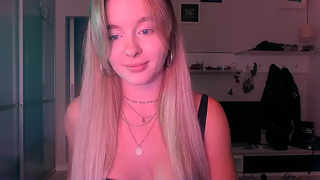 Snapshot of Eva_Jaya chatting on September 2025 11:02:02 AM Eva Jaya online show from September 2025 11:02:02 AM