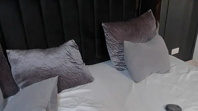 Snapshot of ellen_gracee chatting on June 2026 04:58:01 AM ellen gracee online show from June 2026 04:58:01 AM