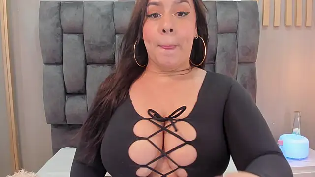 mariaa fernanda online show from September 2025 04:01:02 AM