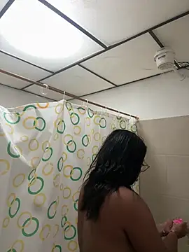 Snapshot of SussiSotto chatting on December 2024 12:12:01 PM SussiSotto online show from December 2024 12:12:01 PM