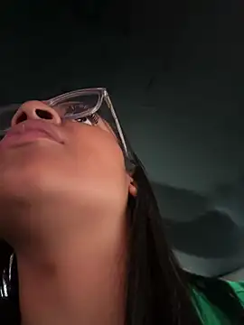 Snapshot of SussiSotto chatting on December 2024 09:53:02 PM SussiSotto online show from December 2024 09:53:02 PM