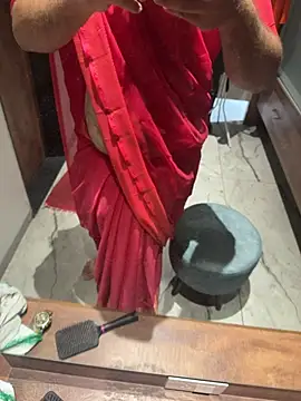 Snapshot of versatile_guy01 chatting on October 2025 03:47:02 AM versatile guy01 online show from October 2025 03:47:02 AM