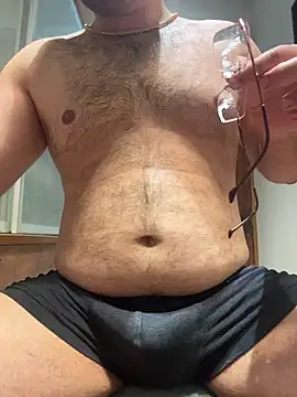 Snapshot of versatile_guy01 chatting on January 2026 06:28:02 AM versatile guy01 online show from January 2026 06:28:02 AM