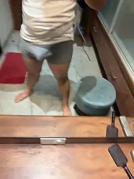 Snapshot of versatile_guy01 chatting on February 2026 01:53:02 AM versatile guy01 online show from February 2026 01:53:02 AM