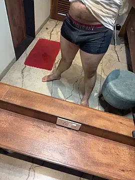 Snapshot of versatile_guy01 chatting on March 2026 10:31:02 AM versatile guy01 online show from March 2026 10:31:02 AM