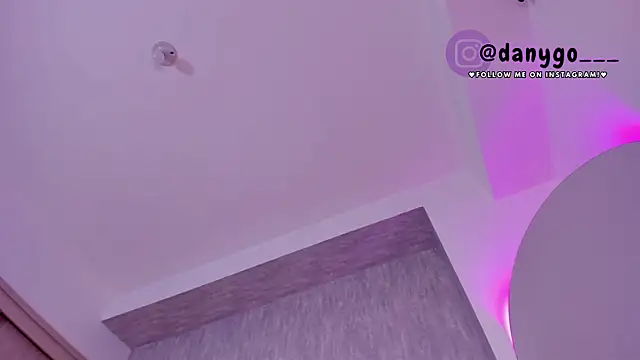 ZarianaEvanz online show from March 2025 09:37:01 PM