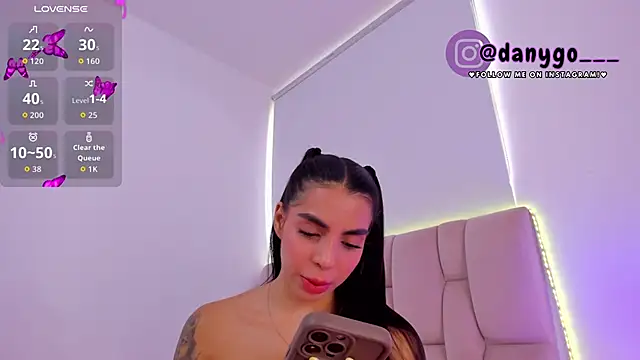 ZarianaEvanz online show from September 2025 08:53:02 PM