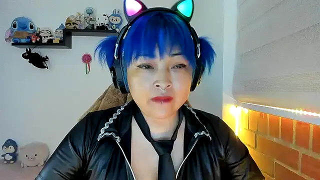 Snapshot of Shaddycute_ chatting on October 2025 05:02:02 PM Shaddycute online show from October 2025 05:02:02 PM