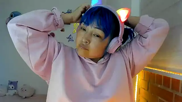 Snapshot of Shaddycute_ chatting on October 2025 04:46:01 PM Shaddycute online show from October 2025 04:46:01 PM