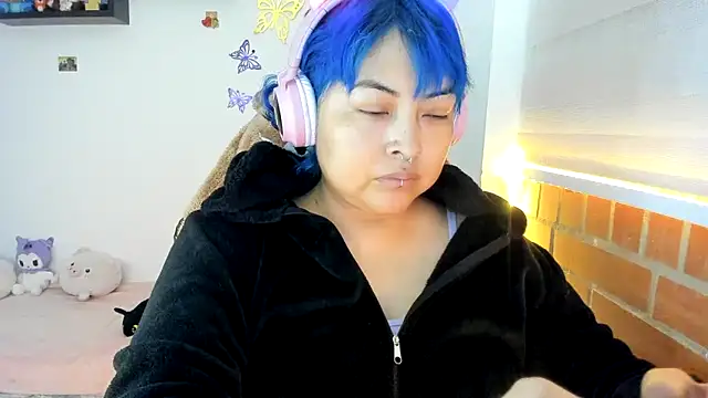 Snapshot of Shaddycute_ chatting on October 2025 02:31:01 PM Shaddycute online show from October 2025 02:31:01 PM