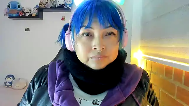 Snapshot of Shaddycute_ chatting on November 2025 04:02:02 AM Shaddycute online show from November 2025 04:02:02 AM