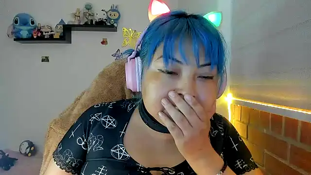 Snapshot of Shaddycute_ chatting on November 2025 01:55:02 PM Shaddycute online show from November 2025 01:55:02 PM