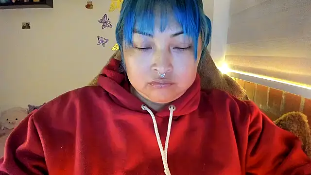 Snapshot of Shaddycute_ chatting on December 2025 01:32:02 AM Shaddycute online show from December 2025 01:32:02 AM