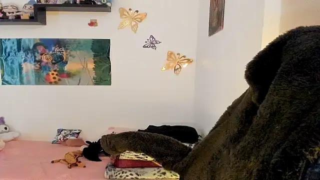 Snapshot of Shaddycute_ chatting on February 2026 12:16:02 AM Shaddycute online show from February 2026 12:16:02 AM