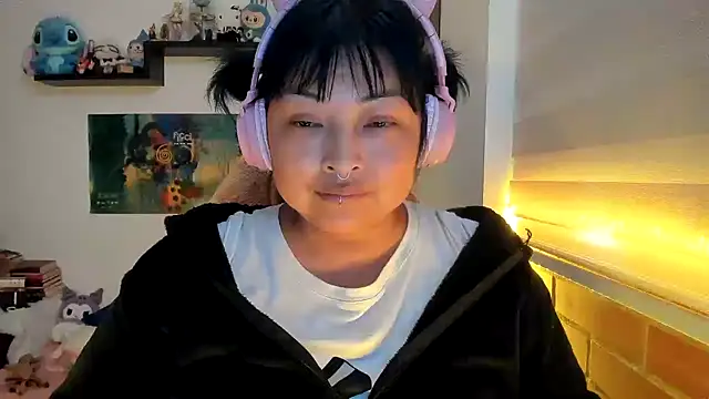 Snapshot of Shaddycute_ chatting on February 2026 07:53:02 PM Shaddycute online show from February 2026 07:53:02 PM