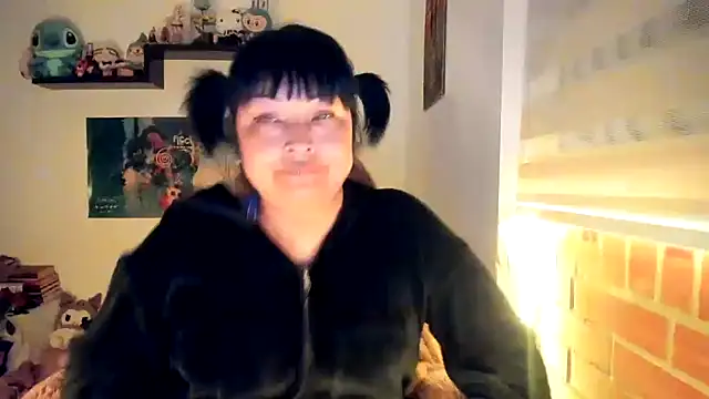 Snapshot of Shaddycute_ chatting on February 2026 02:19:01 AM Shaddycute online show from February 2026 02:19:01 AM