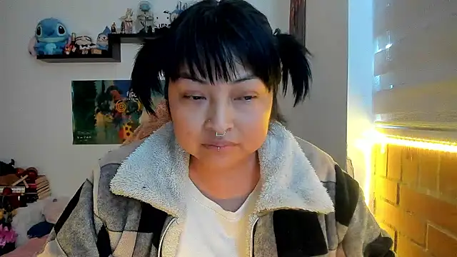 Snapshot of Shaddycute_ chatting on February 2026 02:57:02 PM Shaddycute online show from February 2026 02:57:02 PM