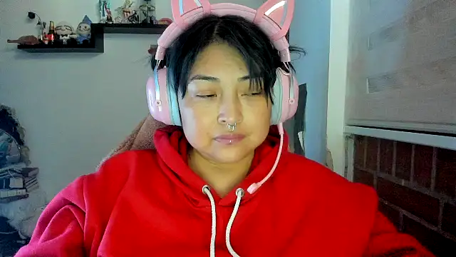 Shaddycute  online show from April 2026 11:42:01 AM