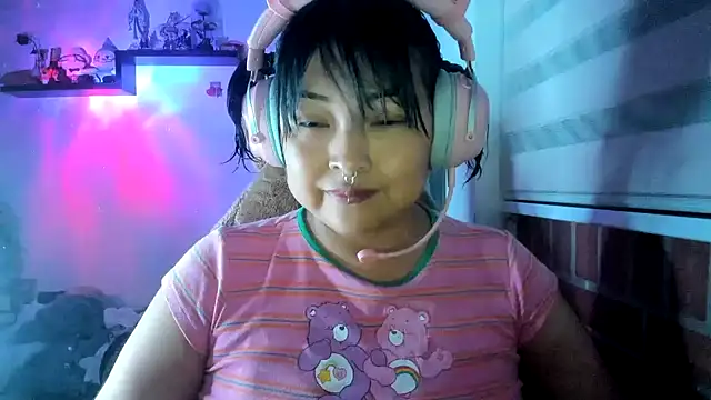 Shaddycute  online show from April 2026 12:46:02 AM