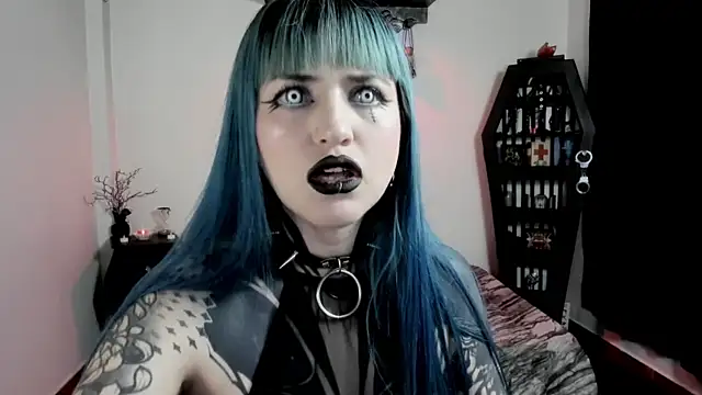 DimmuandDarkness online show from May 2026 06:39:01 PM