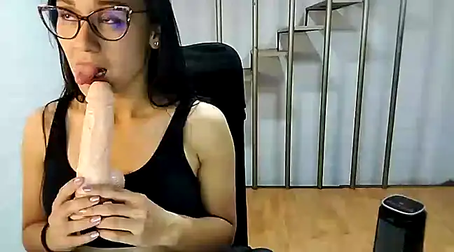 Snapshot of Jessie_Desire chatting on February 2025 06:28:01 AM Jessie Desire online show from February 2025 06:28:01 AM