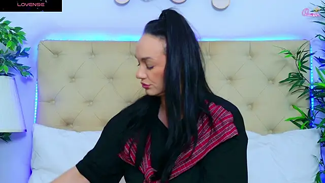 DaliyaArabian online show from May 2026 12:12:02 PM