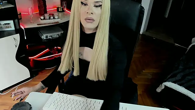 EvelynLexy online show from November 2025 11:31:02 AM