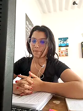 Snapshot of HannaKlein chatting on February 2025 07:53:02 PM HannaKlein online show from February 2025 07:53:02 PM