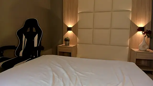 caro03x online show from March 2025 05:06:02 AM