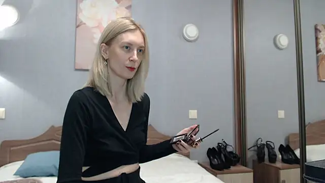 Snapshot of AvelinaLeoni chatting on December 2025 06:29:02 AM AvelinaLeoni online show from December 2025 06:29:02 AM