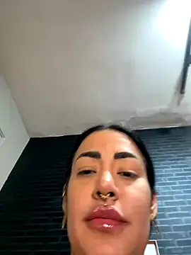 exquentadamay online show from October 2025 03:20:01 AM