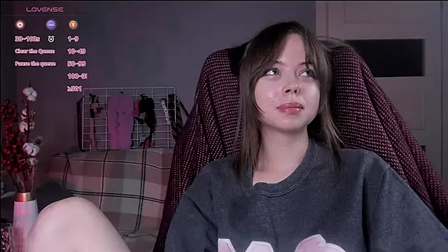 Snapshot of hype_meal_home chatting on November 2025 09:24:02 PM hype meal home online show from November 2025 09:24:02 PM