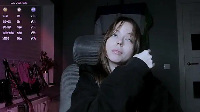 Snapshot of hype_meal_home chatting on December 2025 10:47:01 PM hype meal home online show from December 2025 10:47:01 PM