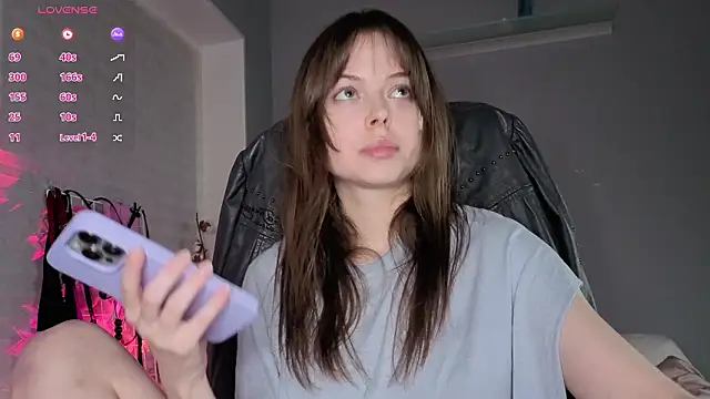 Snapshot of hype_meal_home chatting on February 2026 04:15:02 PM hype meal home online show from February 2026 04:15:02 PM