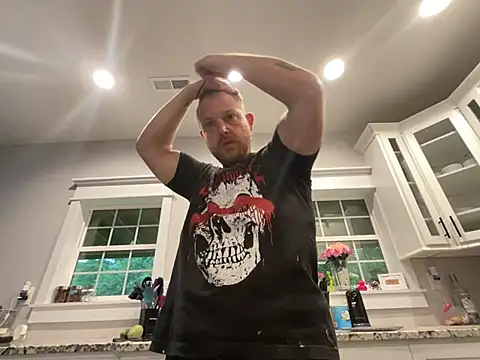 Mcpussypounder211 online show from June 2026 12:10:01 PM
