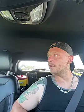 Mcpussypounder211 online show from July 2026 01:39:02 PM