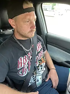 Mcpussypounder211 online show from July 2026 01:58:02 PM