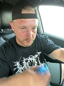 Mcpussypounder211 online show from July 2026 08:40:01 PM