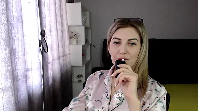 Snapshot of Amelia_Harper chatting on February 2025 05:09:02 AM Amelia Harper online show from February 2025 05:09:02 AM