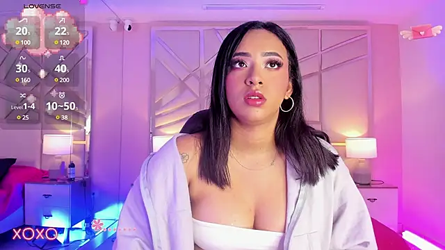 Snapshot of MavyStar chatting on February 2025 12:16:02 PM MavyStar online show from February 2025 12:16:02 PM